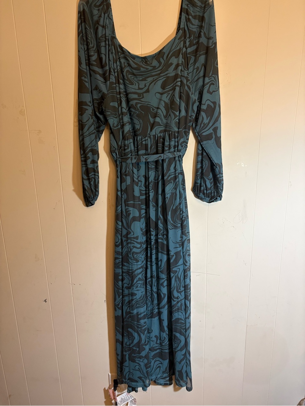 Ava & Viv Blue & Gray Balloon Sleeve Cinched Swirl Print Mesh Maxi Dress plus 2X - Picture 6 of 8